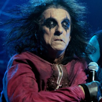 keith-moon-partied-too-hard-for-alice-cooper-2