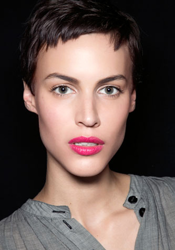 How to grow out a pixie cut