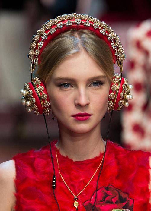 The most OTT looks from the Fall 2015 Fashion Weeks | Elle Canada