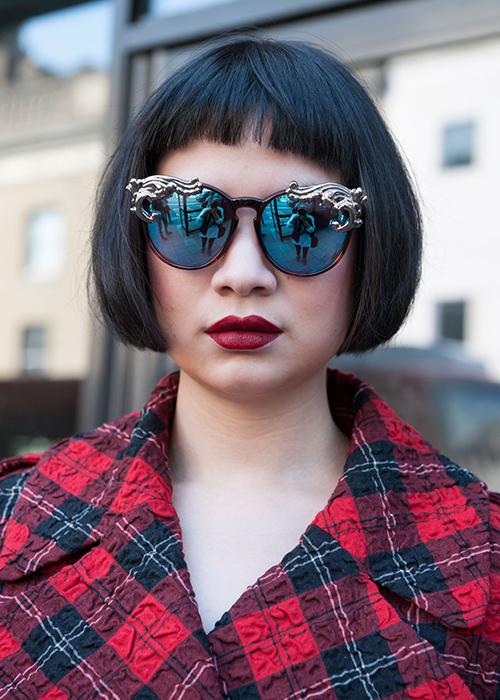13 new ways to wear sunglasses (with street style inspiration) | Elle ...