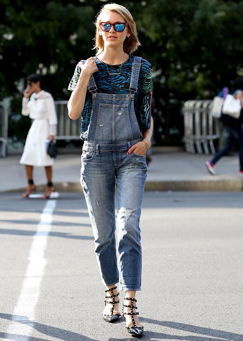 How to wear your overalls this weekend: Street style inspiration | Elle ...