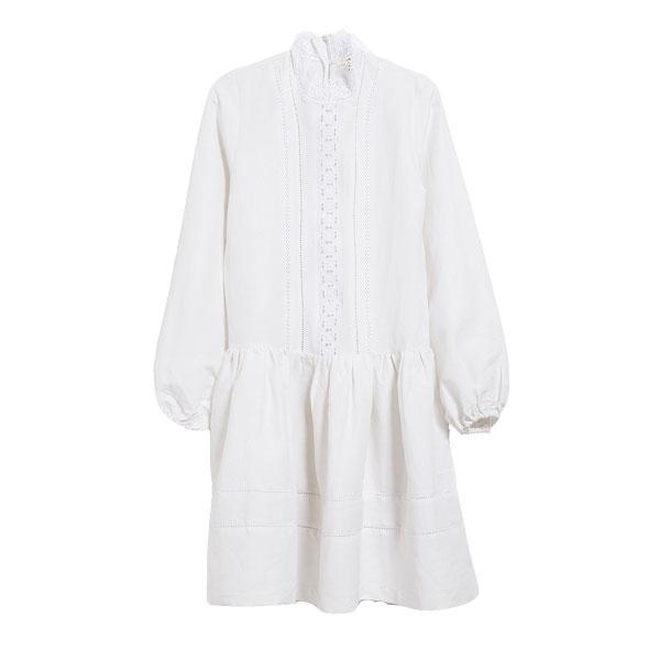 12 little white dresses to live in this summer | Elle Canada