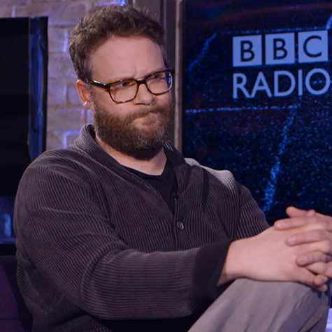 watch-seth-rogen-and-chloe-grace-moretz-hurl-insults-at-each-other-2