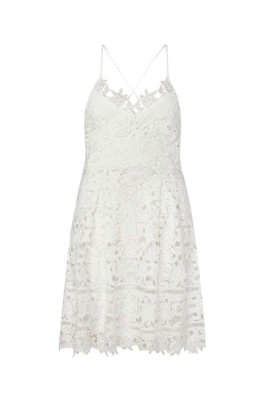 20 white dresses to wear this summer | Elle Canada