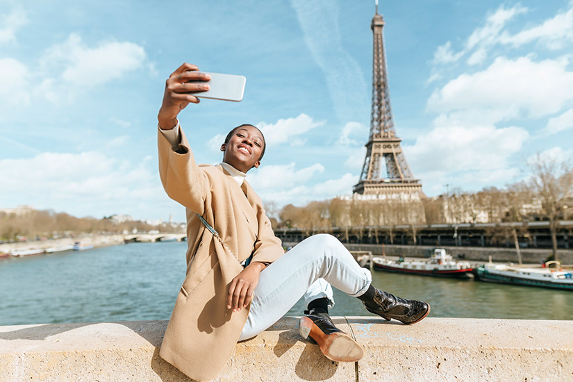 Is Instagram Ruining Your Vacation? | Elle Canada