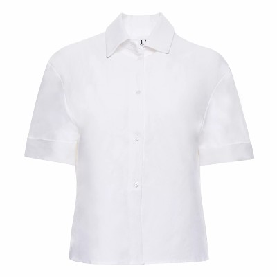 Why Everybody Needs a Good White Shirt | Elle Canada