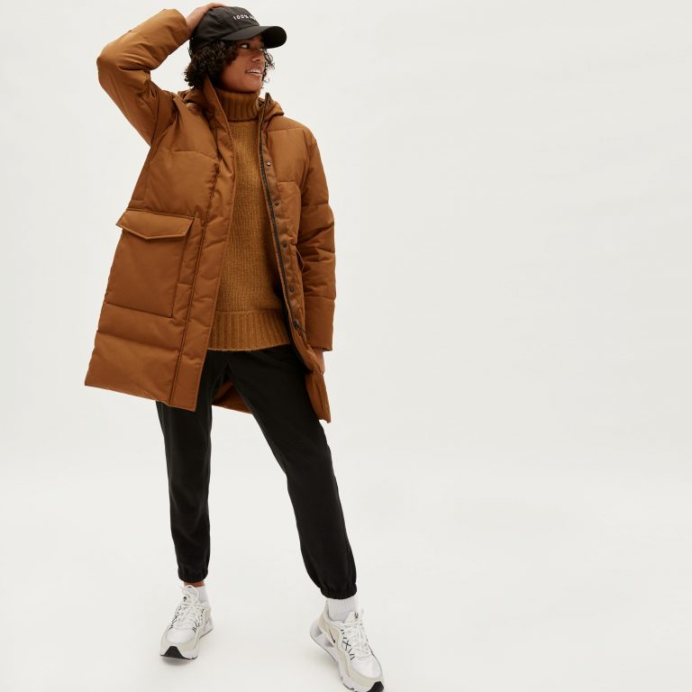 ELLE TOP: The Best Puffer Jackets for Cold Winter Days | Elle Canada
