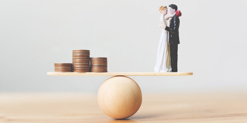 Financial save money for wedding. Prepare for marriage expenses