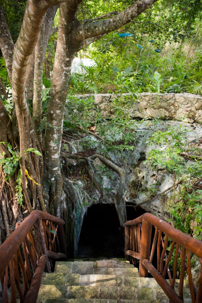 Cenote - El Pueblito