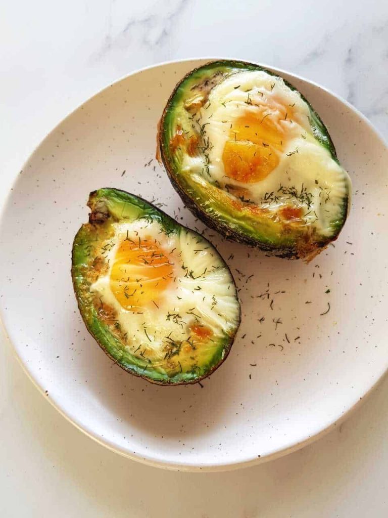 Egg-baked-in-avocado